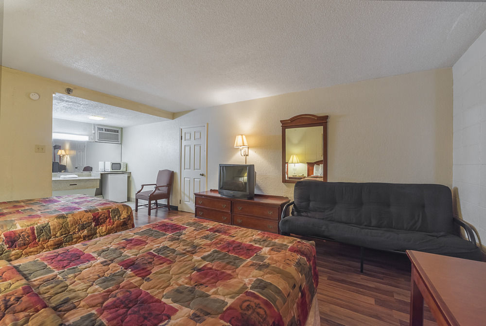 Bear Mount Inn & Suites Pigeon Forge Exterior foto