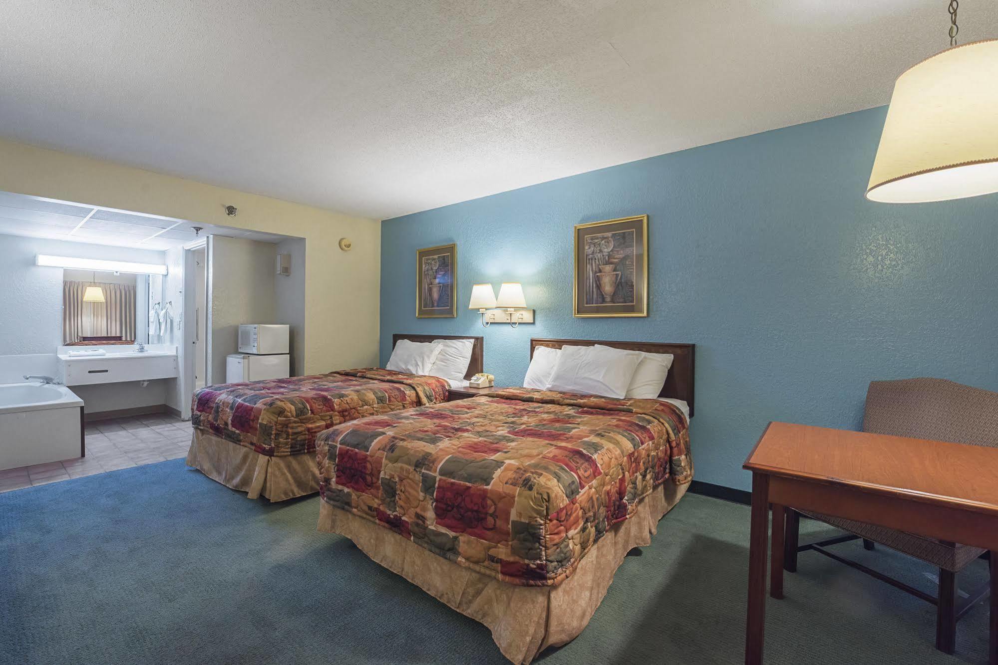 Bear Mount Inn & Suites Pigeon Forge Exterior foto